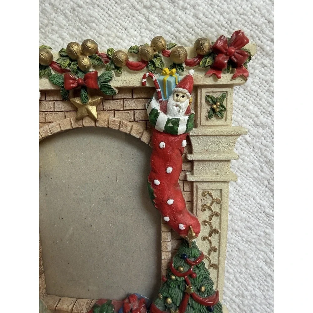 Vintage‎ Resin 3D Christmas Holiday Fireplace Stocking Toys Picture Photo Frame